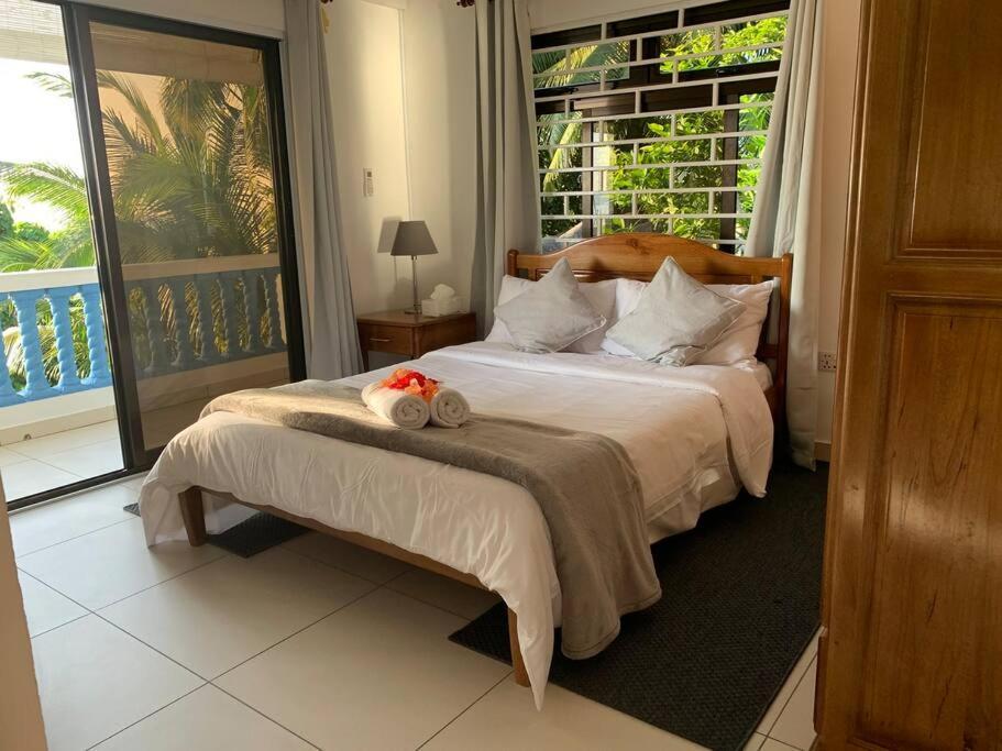 Crystal Apartments Seychelles Seaview Ground Floor Glacis  Exterior photo